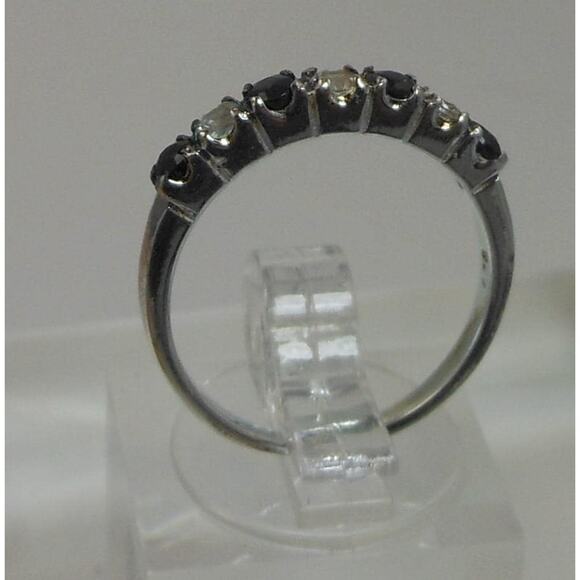 Elegant Vintage Sterling Silver Ring Green Emerald CZ Simulated Diamond - Size 6 - Picture 9 of 10